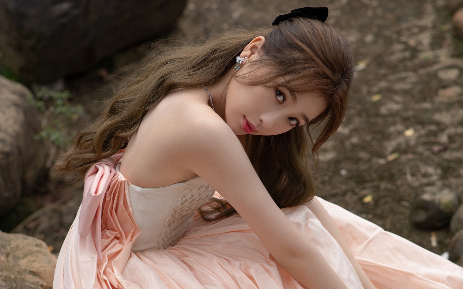 “极速飞扬:超越极限的超车瞬间”,《极速超越》