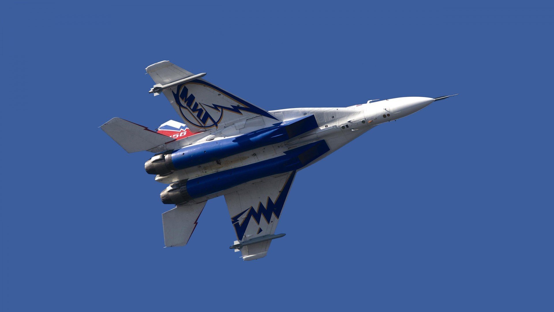 爱游戏娱乐网址-巅峰对阵：那些年你难忘的经典对决，巅峰对决最新排名