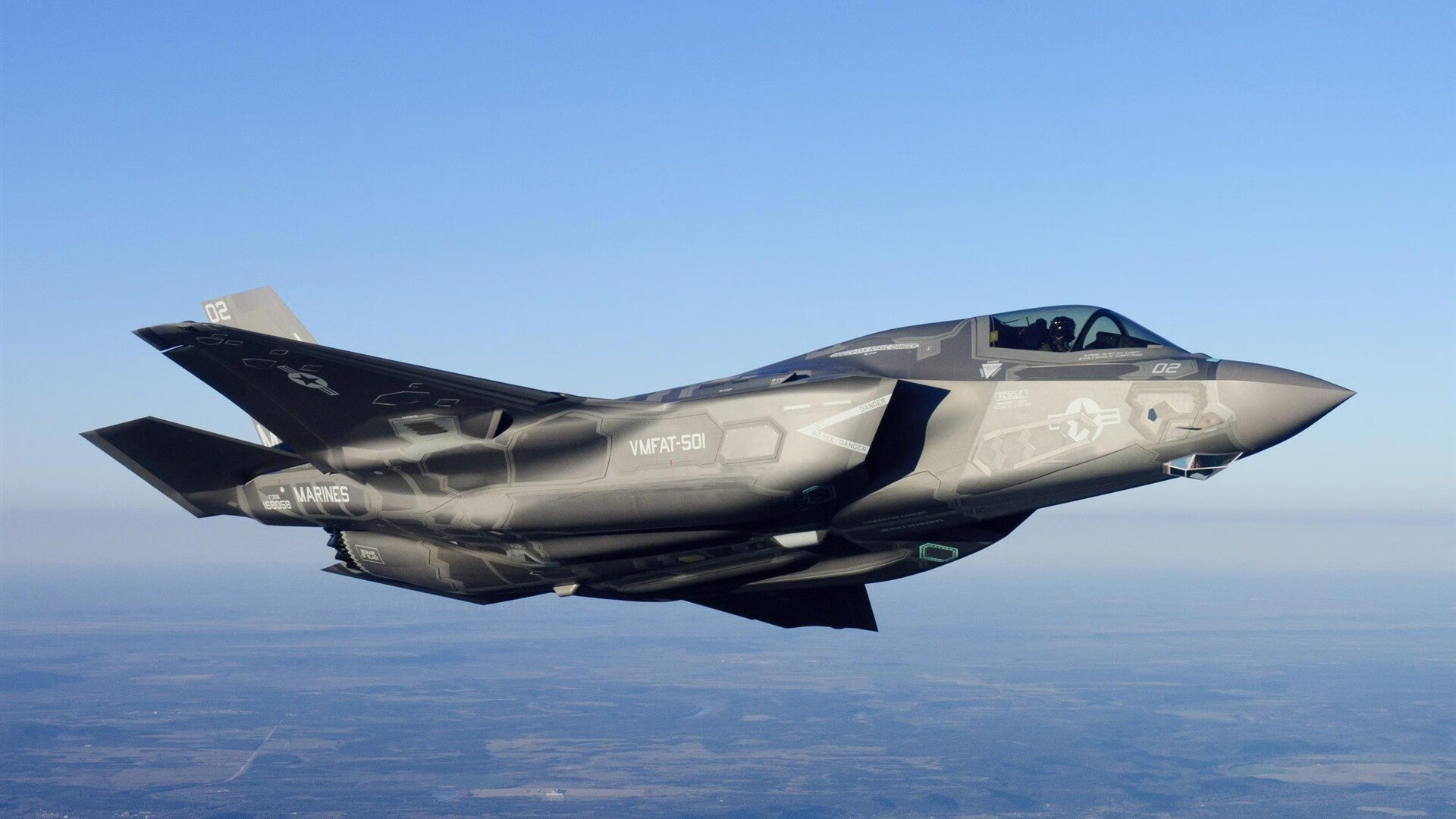 爱游戏app-国米主场遭遇失利，球迷愤怒抗议主教练，上赛季国米主教练