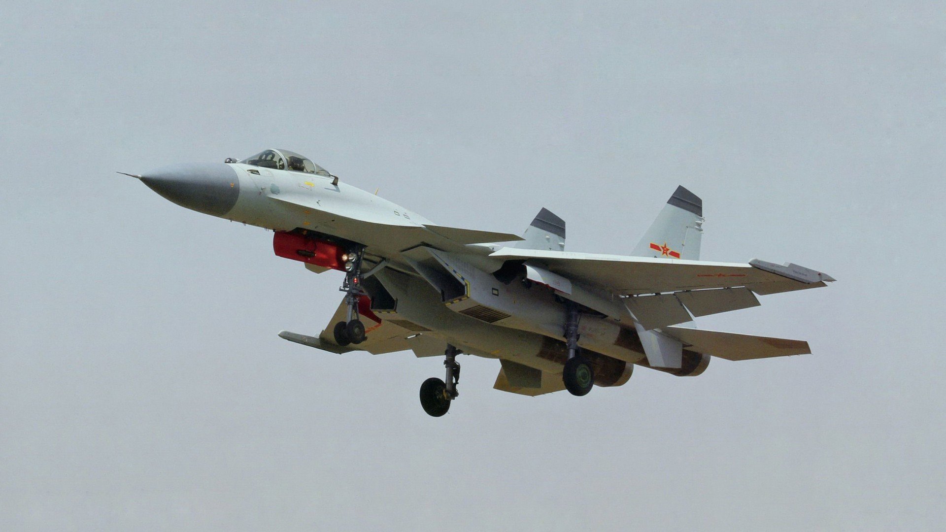 爱游戏官方网站-曼城俱乐部新援表现出色，助球队获得胜利，曼城引援汇总