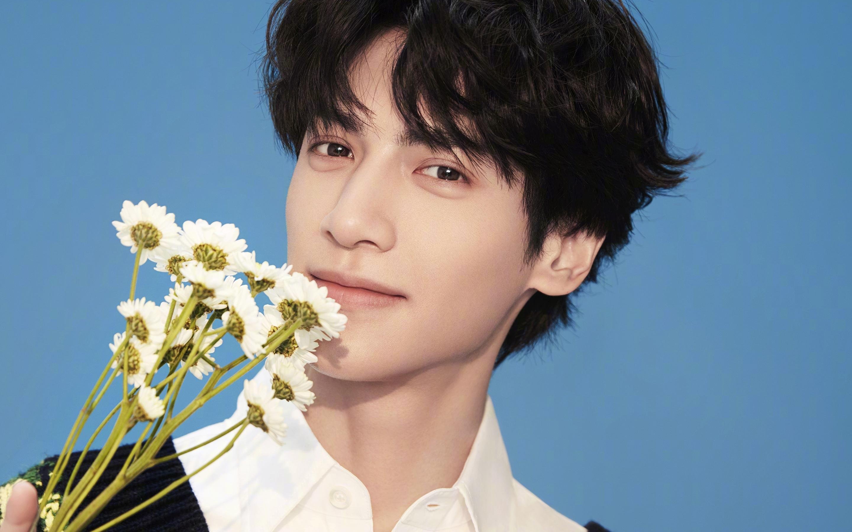 爱游戏体育官方网站-沙尔克球员努力奋战，最终战胜强敌，沙尔克球队怎么样