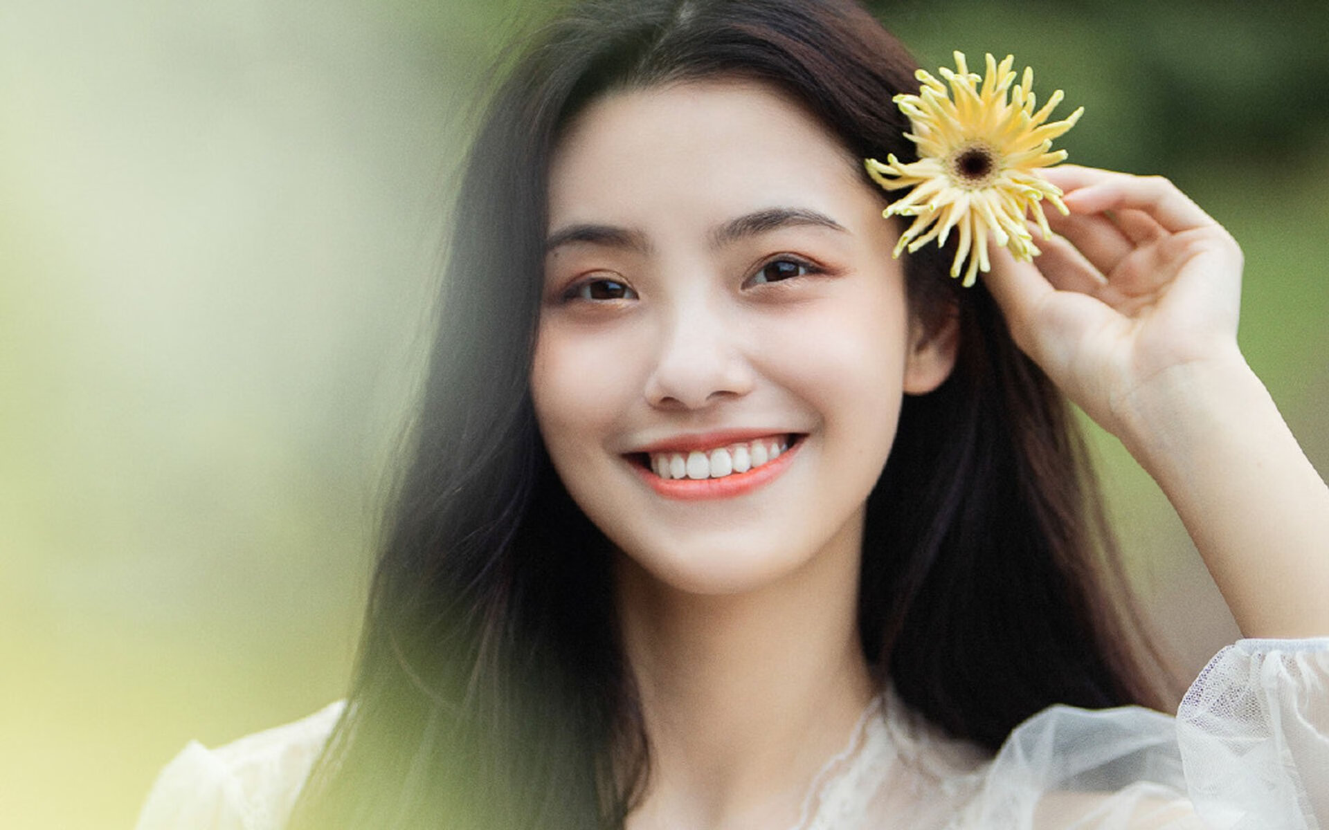 芬兰击败阿尔及利亚，欧洲国家联赛实力显现，芬兰首次入围欧洲杯庆祝