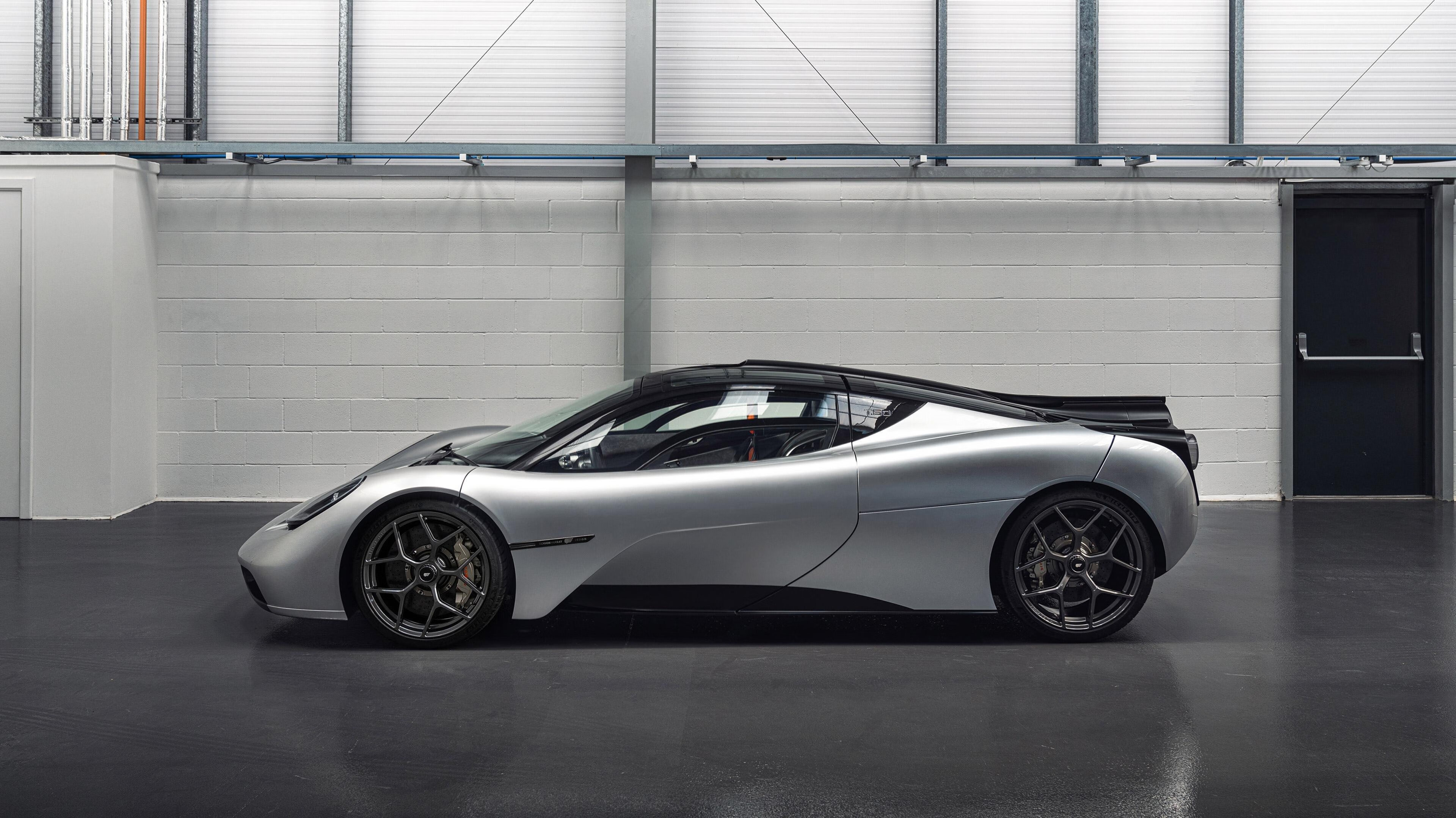 中国篮球联赛观众行为特征及市场营销策略,篮球观众席图片