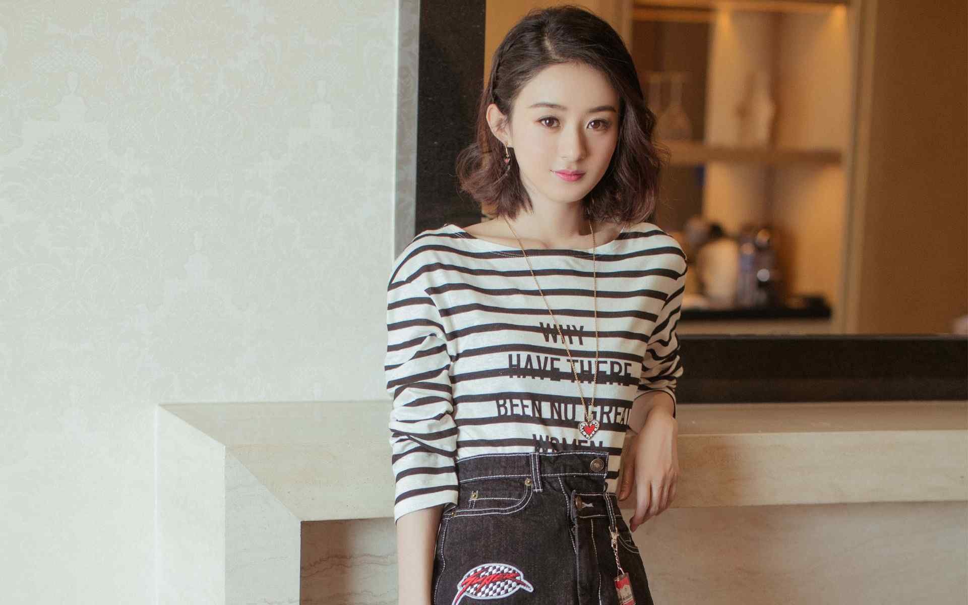 男子蛙泳冠军划水距离高达2.45米，男子蛙泳运动员标准