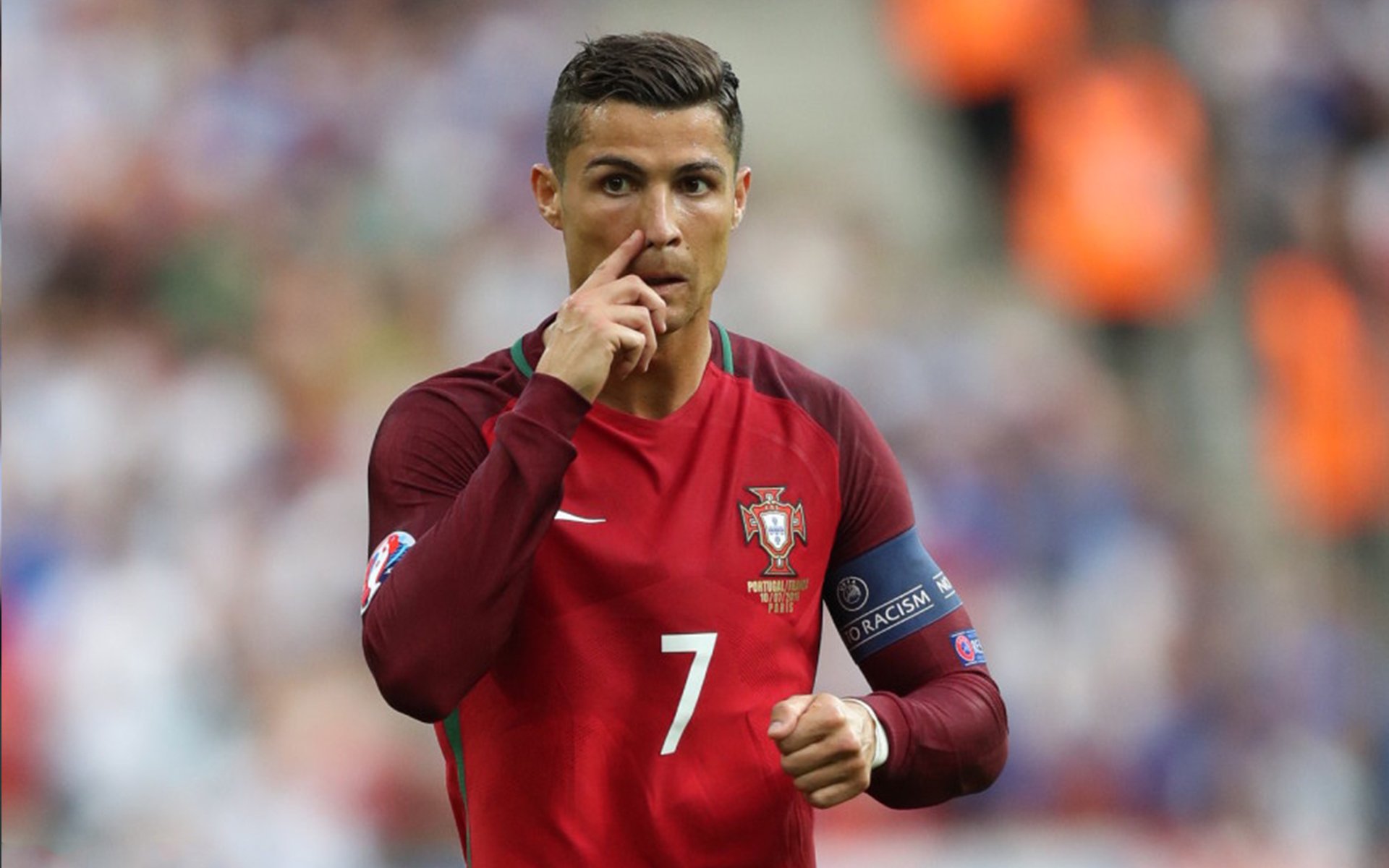 AYX GAMING-赛场禁烟令严格执行，观众文明看球氛围提升，禁烟竞赛